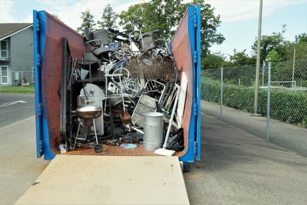 Best Full-Service Junk Removal  in Lindenhurst, IL