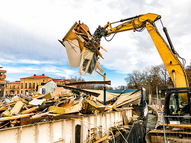 Best Professional Junk Removal  in Lindenhurst, IL